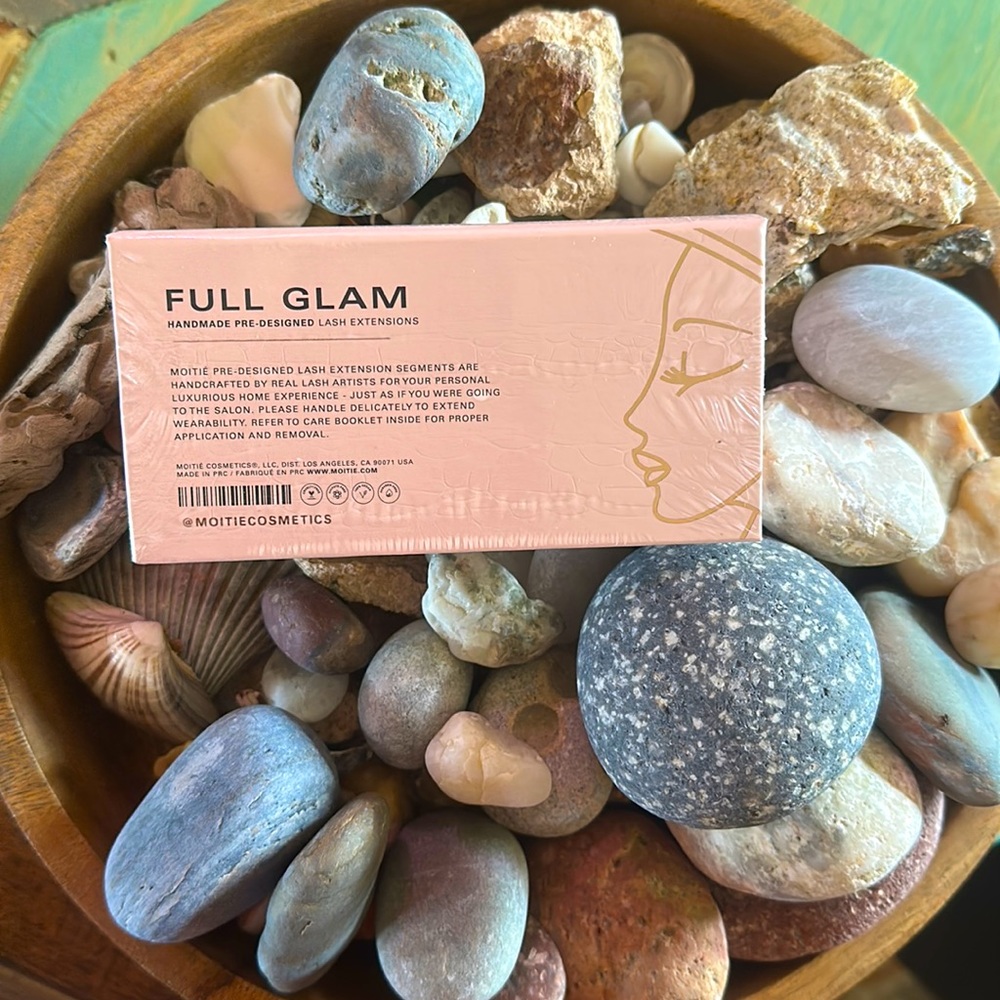 Moitie - Full Glam Lashes in Black